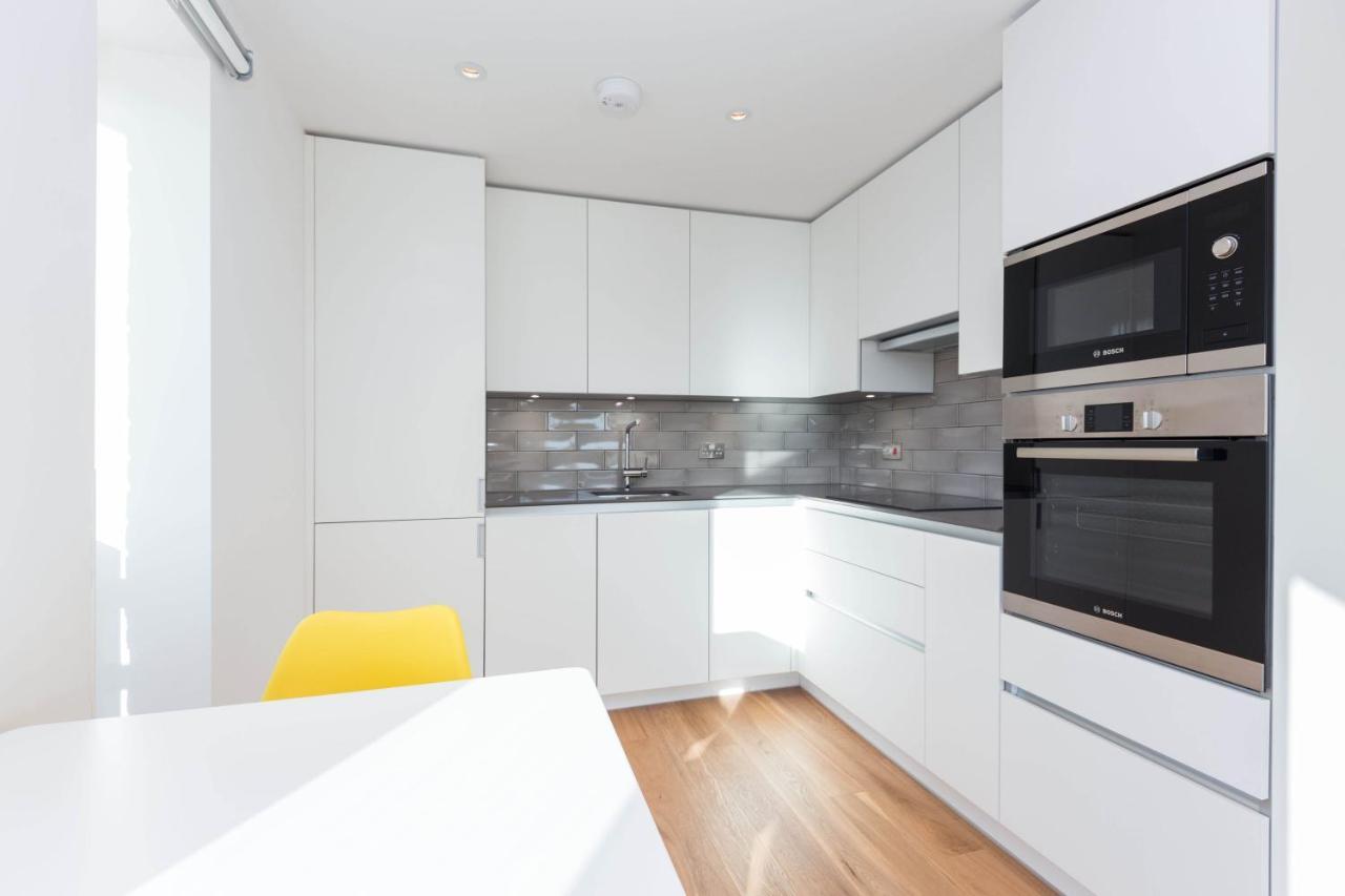 Spacious & Modern 1 Bedroom Close To Station In E16 London Kültér fotó