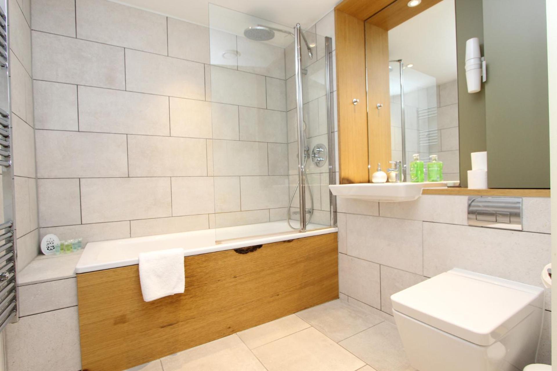 Spacious & Modern 1 Bedroom Close To Station In E16 London Kültér fotó